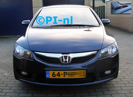 ...en in de voorbumper monteerde PI-nl sensoren (set A 2014) met de display op het dashboard gemonteerd.