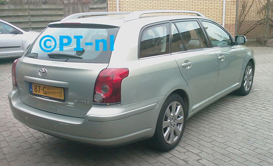 Toyota Avensis Station uit 2008. De display (set A 2011) werd verstopt.