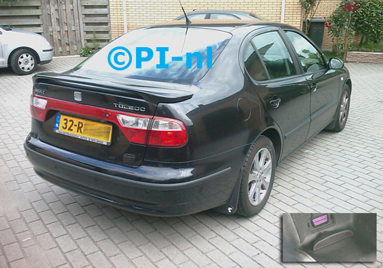 Seat Toledo 1.6 uit 2005. De display (set A 2011) werd in de middenconsole geplaatst.