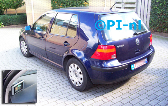 Volkswagen Golf (4) TDI uit 2001. De display (set B 2011) werd linksvoor bij de a-stijl geplaatst.