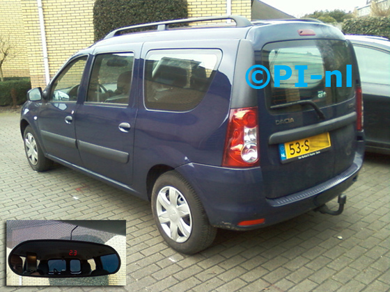 Dacia Logan MCV uit 2011. De display (set C) is het 'spiegelmodel'. 