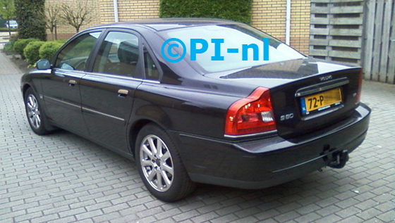 Volvo S80 uit 2005. De display (set A 2012) werd verstopt in de b-stijl.