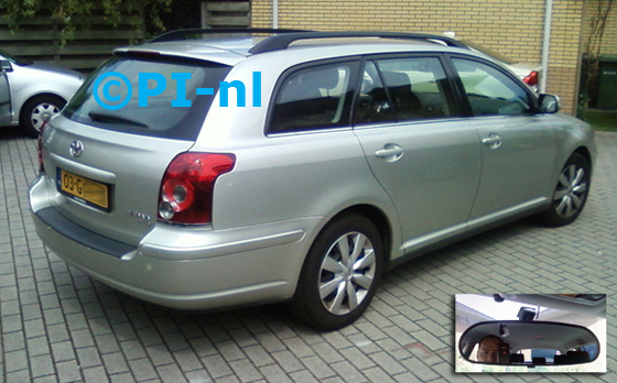 Toyota Avensis Wagon uit 2008. De display (set C) is het 'spiegelmodel'.