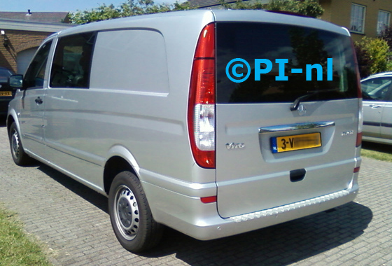 Mercedes Vito (nieuw) uit 2012. De display (set A) voor de achterzijde werd verstopt...