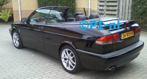 Saab 9-3 Aero Cabriolet uit 2001. De display (set A) werd verstopt.