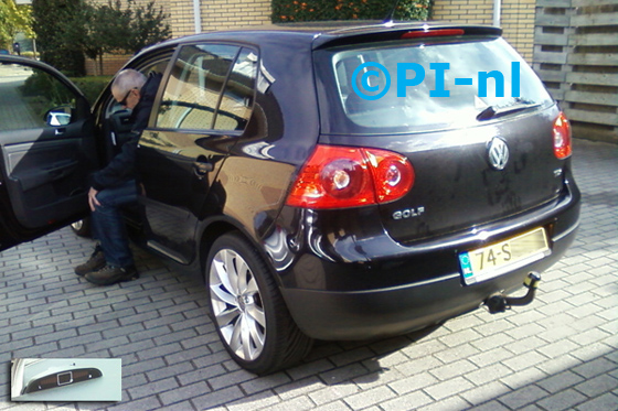 Volkswagen Golf TDI uit 2006. De display (set A) werd linksvoor bij de a-stijl gemonteerd.