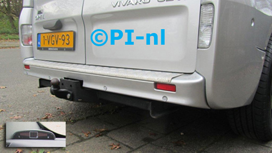 Opel Vivaro 2.0 CITD uit 2010. De display (set A) werd linksvoor bij de a-stijl gemonteerd.