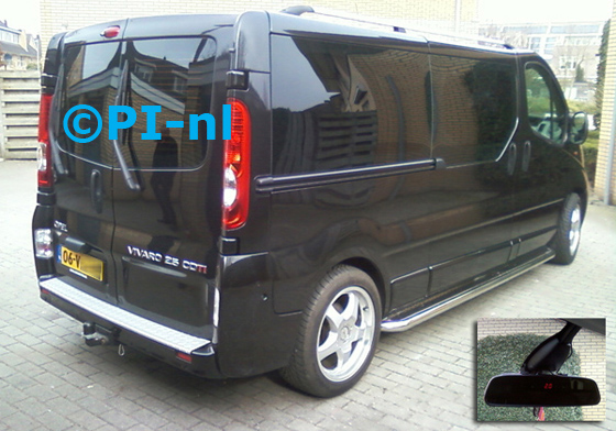 Opel Vivaro 2.5 CDTI uit 2007. De display (set C) is de spiegelset.