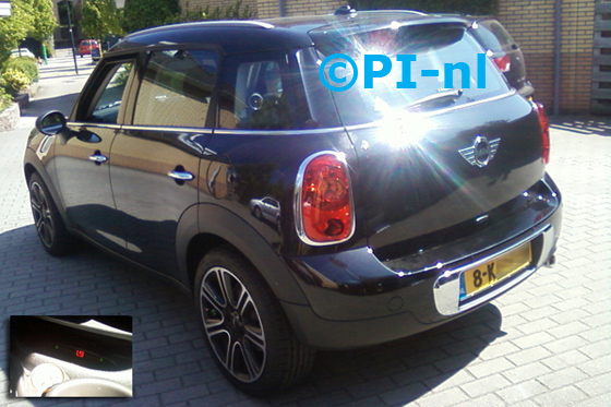 Mini Countryman (NIEUW) uit 2013. De display (set A 2013) werd onderin de middenconsole gemonteerd.