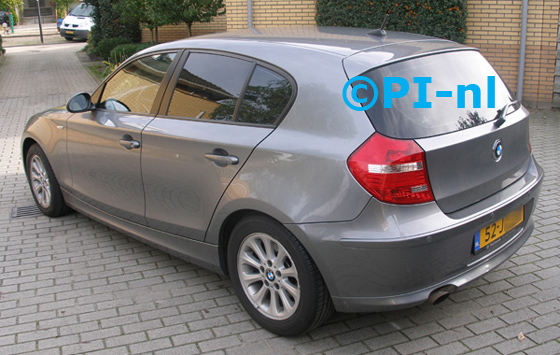 Parkeersensoren ingebouwd door PI-nl in een BMW 1-serie vijfdeurs uit 2009. De display (set A 2013) werd verstopt.