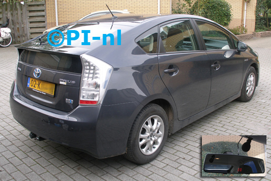 Parkeersensoren ingebouwd door PI-nl in een Toyota Prius uit 2009. De display (set C 2013) is het 'spiegelmodel'.