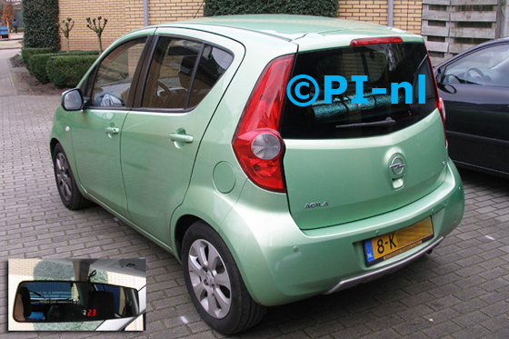 Parkeersensoren ingebouwd door PI-nl in een Opel Agila uit 2008. De display (set C 2013) is het 'spiegelmodel'.