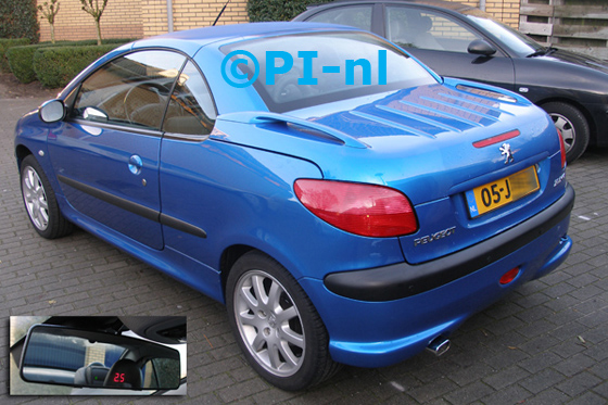 Peugeot 206 CC uit 2002. De display (set C) is het 'spiegelmodel'.