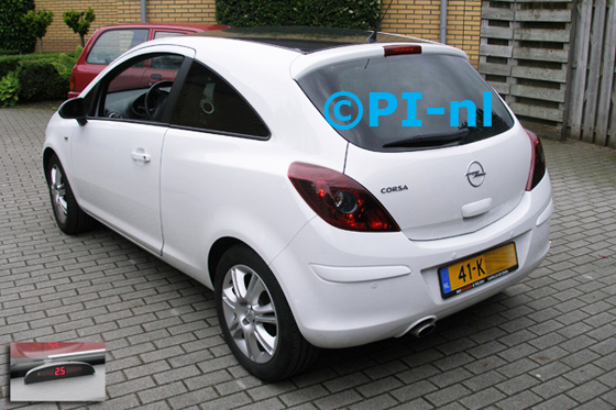 Parkeersensoren ingebouwd door PI-nl in een Opel Corsa 1.4 Colorline uit 2010. De display (set A 2014) werd midden op het dashboard gemonteerd. De sensoren werden op verzoek geplaatst op de posities die de fabriek aanhoudt.