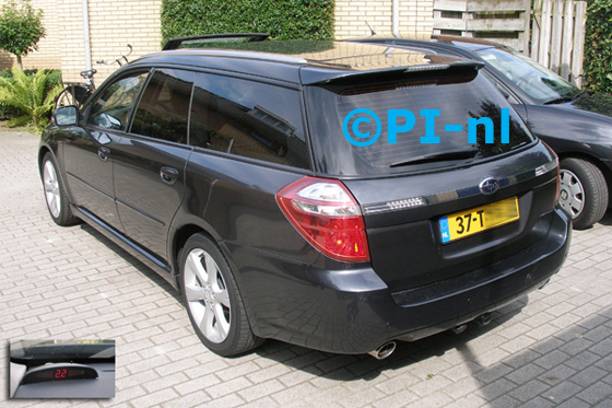 Parkeersensoren ingebouwd door PI-nl in een Subaru Legacy Touringwagon uit 2007. De display (set A 2014) werd linksvoor bij de a-stijl gemonteerd.