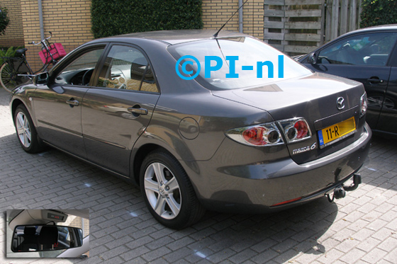 Parkeersensoren ingebouwd door PI-nl in een Mazda 6 uit 2005. De display (set C 2014) is het spiegelmodel.