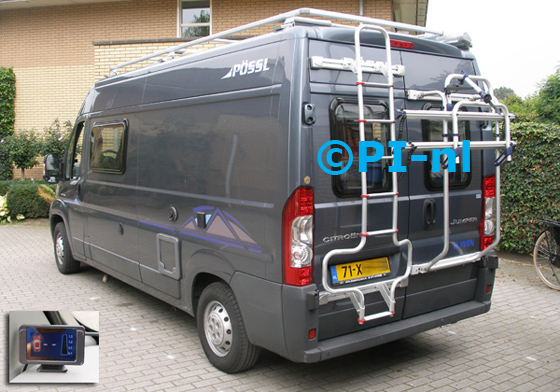 Parkeersensoren ingebouwd door PI-nl in een Citroen Jumper / Dethleffs Pössl 5.99 2 Win camper uit 2007. De display (set B 2014) werd linksvoor bij de a-stijl gemonteerd.