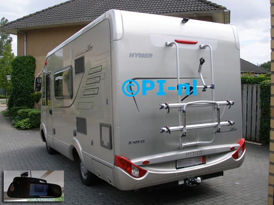 Parkeersensoren ingebouwd door PI-nl in een Hymer B508CL (Fiat Ducato) camper uit 2009. De spiegeldisplay (set D 2015) is van de set met camera en sensoren. De camera werd rechts vlak naast het kenteken geplaatst.