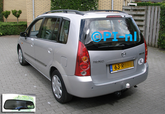Parkeersensoren ingebouwd door PI-nl in een Mazda Premacy 1.8 uit 2005. De spiegeldisplay (set D 2015) is van de set met camera en sensoren. Er werden standaard zilveren sensoren gebruikt. De camera werd a-symetrisch geplaatst.