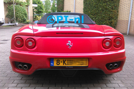 Parkeersensoren ingebouwd door PI-nl in een Ferrari 360 F1 Modena Spider cabriolet (van F355 Autoverhuur) uit 2004. De pieper (set E 2015) werd verstopt.