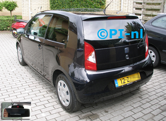 Parkeersensoren ingebouwd door PI-nl in een Seat Mii met canbus uit 2012. De display (set A 2015) werd op de binnenspiegel gemonteerd.