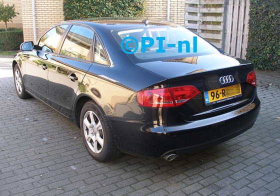 Parkeersensoren ingebouwd door PI-nl in een Audi A4 met canbus-systeem uit 2011. De pieper (set E 2015) werd verstopt.