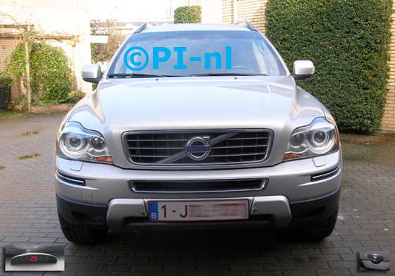 Parkeersensoren ingebouwd door PI-nl in de voorbumper van een Volvo XC90 uit 2010. De display (set A 2015) werd linksvoor bij de a-stijl gemonteerd. Er werden op verzoek twee antraciet gespoten sensoren en twee standaard aluminium kleur sensoren gemonteerd.