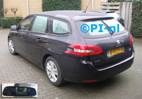 Parkeersensoren ingebouwd door PI-nl in een Peugeot 308 SW (nieuw) met canbus, uit 2015. De spiegeldisplay (set D 2015) is van de set met camera en sensoren.