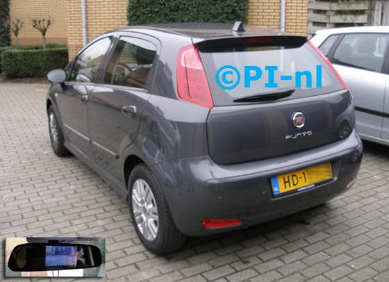 Parkeersensoren ingebouwd door PI-nl in een Fiat Punto TwinAir Turbo 100 Street (nieuw) uit 2016. De spiegeldisplay (set D 2016) is van de set met camera en sensoren. Ook werd een in kleur meegespoten haaienvin-antenne gemonteerd.