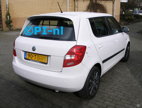 Parkeersensoren ingebouwd door PI-nl in een Skoda Fabia 1.2 TDI Greenline uit 2012 met canbus. De pieper (set E 2016) werd verstopt.