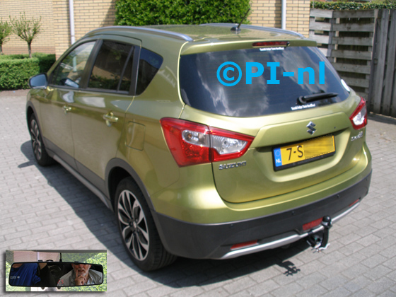 Parkeersensoren ingebouwd door PI-nl in een Suzuki S Cross / SX4 uit 2013. De display (set C 2016) is de spiegeldisplay. De sensoren werden antraciet gespoten.