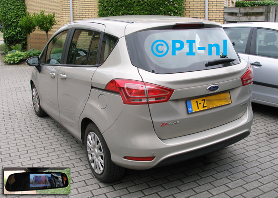 Parkeersensoren ingebouwd door PI-nl in een Ford (Focus) B-Max uit 2015. De spiegeldisplay (set D 2016) is van de set met camera en sensoren. De middelste sensoren en de camera werden antraciet gespoten.