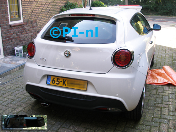 Parkeersensoren ingebouwd door PI-nl in een Alfa Romeo MiTo 1.4T uit 2009. De display (set C 2016) is de spiegeldisplay.