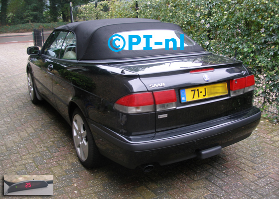 Parkeersensoren ingebouwd door PI-nl in een Saab 9-3 Cabriolet uit 2001. De display (set A 2016) werd linksvoor bij de a-stijl gemonteerd.