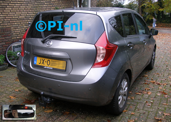 Parkeersensoren ingebouwd door PI-nl in een Nissan Note (nieuw) uit 2016. De display (set A 2016) werd op de binnenspiegel gemonteerd.