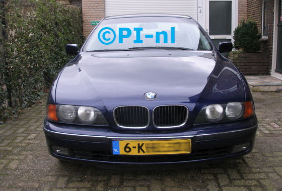 Parkeersensoren ingebouwd door PI-nl in de voorbumper van een BMW 528i van 1998. De pieper (set E 2017) werd verstopt.