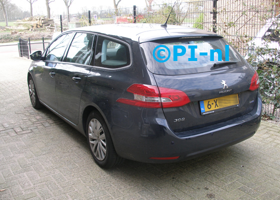 Parkeersensoren ingebouwd door PI-nl in een Peugeot 308 SW met canbus, uit 2014. De pieper (set E 2017) werd verstopt.