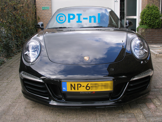 Parkeersensoren ingebouwd door PI-nl in de voorbumper van een Porsche 911 Carrera S (991) uit 2014. De pieper (set A 2017) werd verstopt.