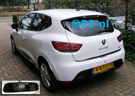Parkeersensoren ingebouwd door PI-nl in een Renault Clio TCe Dynamic uit 2013. De spiegeldisplay (set D 2017) is van de set met camera en sensoren. Er werden standaard witte sensoren gemonteerd.