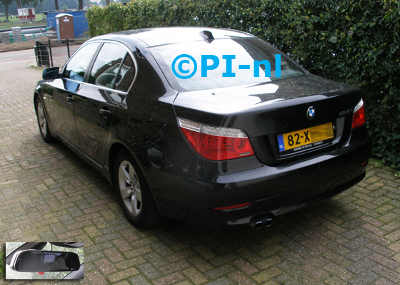 Parkeersensoren ingebouwd door PI-nl in een BMW 523i met canbus uit 2007. De spiegeldisplay (set D 2017) is van de set met camera en sensoren.