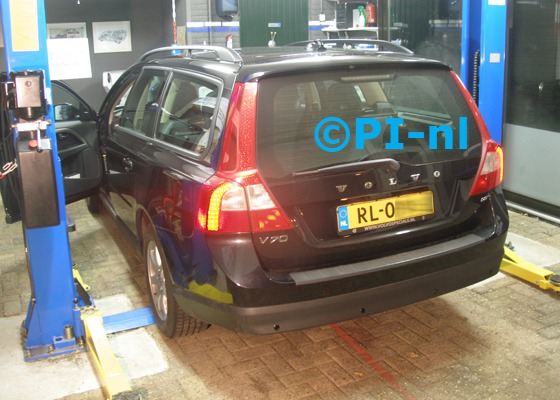 Parkeersensoren ingebouwd door PI-nl in een Volvo V70 met canbus uit 2008. De pieper (set E 2018