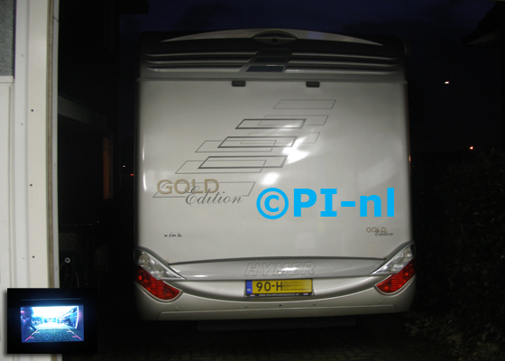 Parkeersensoren ingebouwd door PI-nl in een Hymer B514SL (Fiat Ducato) camper uit 2009. De monitor (set D 2018) is van de set met camera en sensoren.