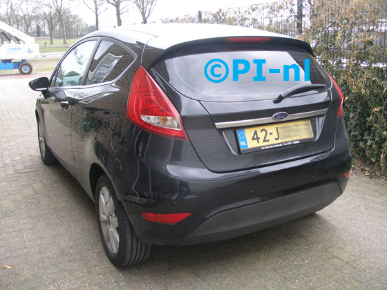 Parkeersensoren (set E 2018) ingebouwd door PI-nl in een Ford Fiesta uit 2009. De pieper werd verstopt.