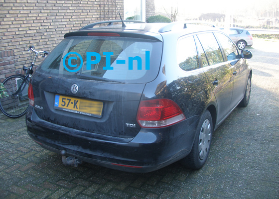 Parkeersensoren (set E 2018) ingebouwd door PI-nl in een Volkswagen Golf Variant met canbus uit 2010. De pieper werd verstopt.