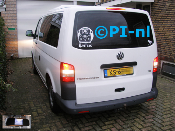 Camera (set 2019) ingebouwd door PI-nl in een Volkswagen Transporter T5 TDI camper met canbus uit 2005. De spiegeldisplay is van de set met bumpercamera.