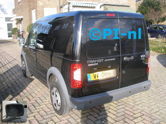 Parkeersensoren (set B2 2019) ingebouwd door PI-nl in een Ford Transit Connect uit 2014. De display werd linksvoor bij de a-stijl gemonteerd. De sensoren werden met tapse opvulringen in de stalen bumper gemonteerd.