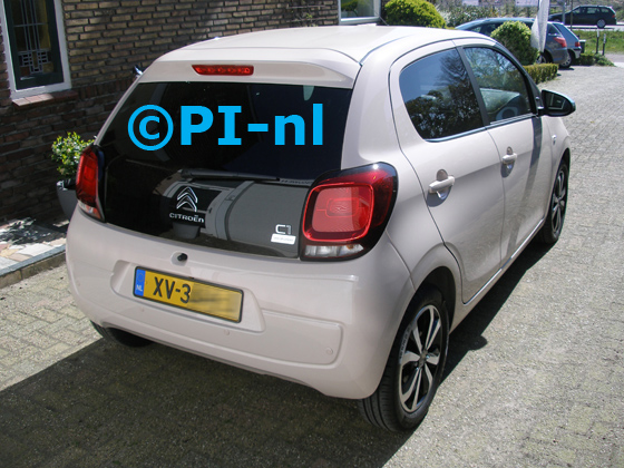 Parkeersensoren (set E 2019) ingebouwd door PI-nl in een Citroen C1 (nieuw) uit 2019. De pieper werd voorin gemonteerd.