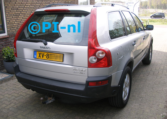 Parkeersensoren (set E 2019) ingebouwd door PI-nl in een Volvo XC90 uit 2003. De pieper werd voorin gemonteerd. Er werden antraciet gespoten sensoren gemonteerd.