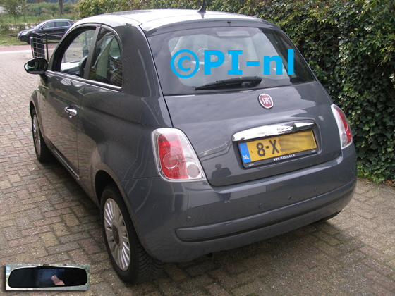 Parkeersensoren (set D 2019) ingebouwd door PI-nl in een Fiat 500 uit 2014. De spiegeldisplay is van de set met bumpercamera en sensoren.