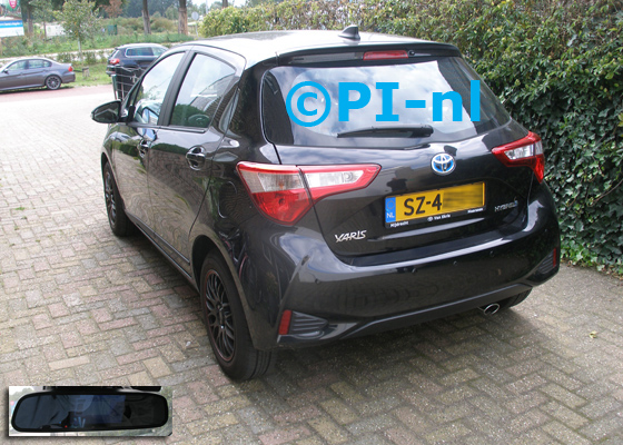 Parkeersensoren (set D 2019) ingebouwd door PI-nl in een Toyota Yaris Hybrid met canbus uit 2018. De spiegeldisplay is van de set met bumpercamera en sensoren.